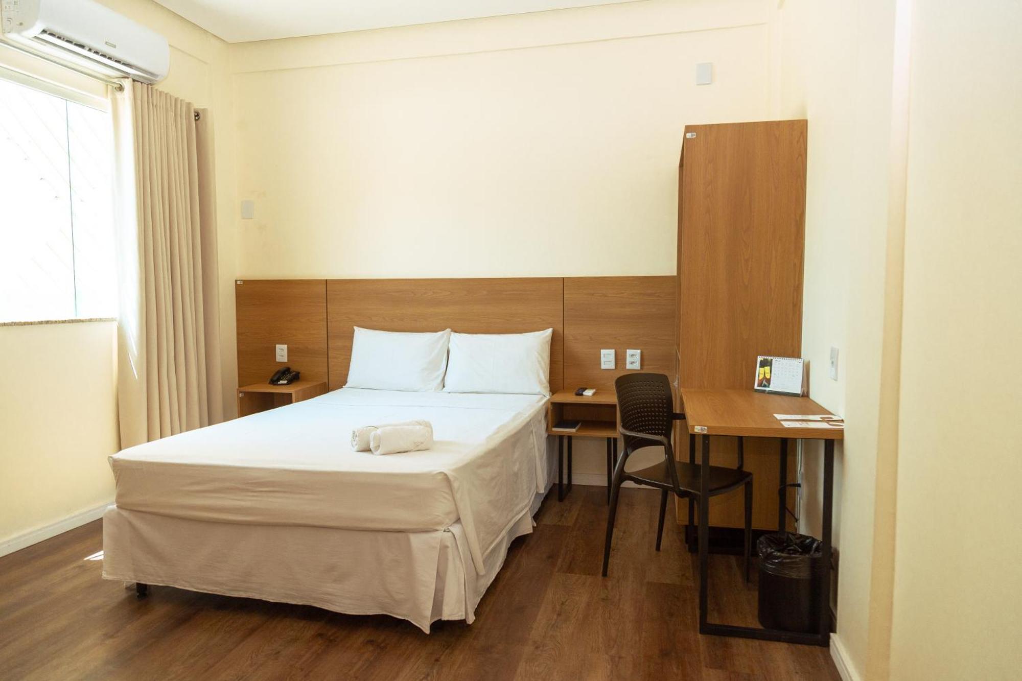 Hotel Equinocios Essential Баркарена Екстериор снимка