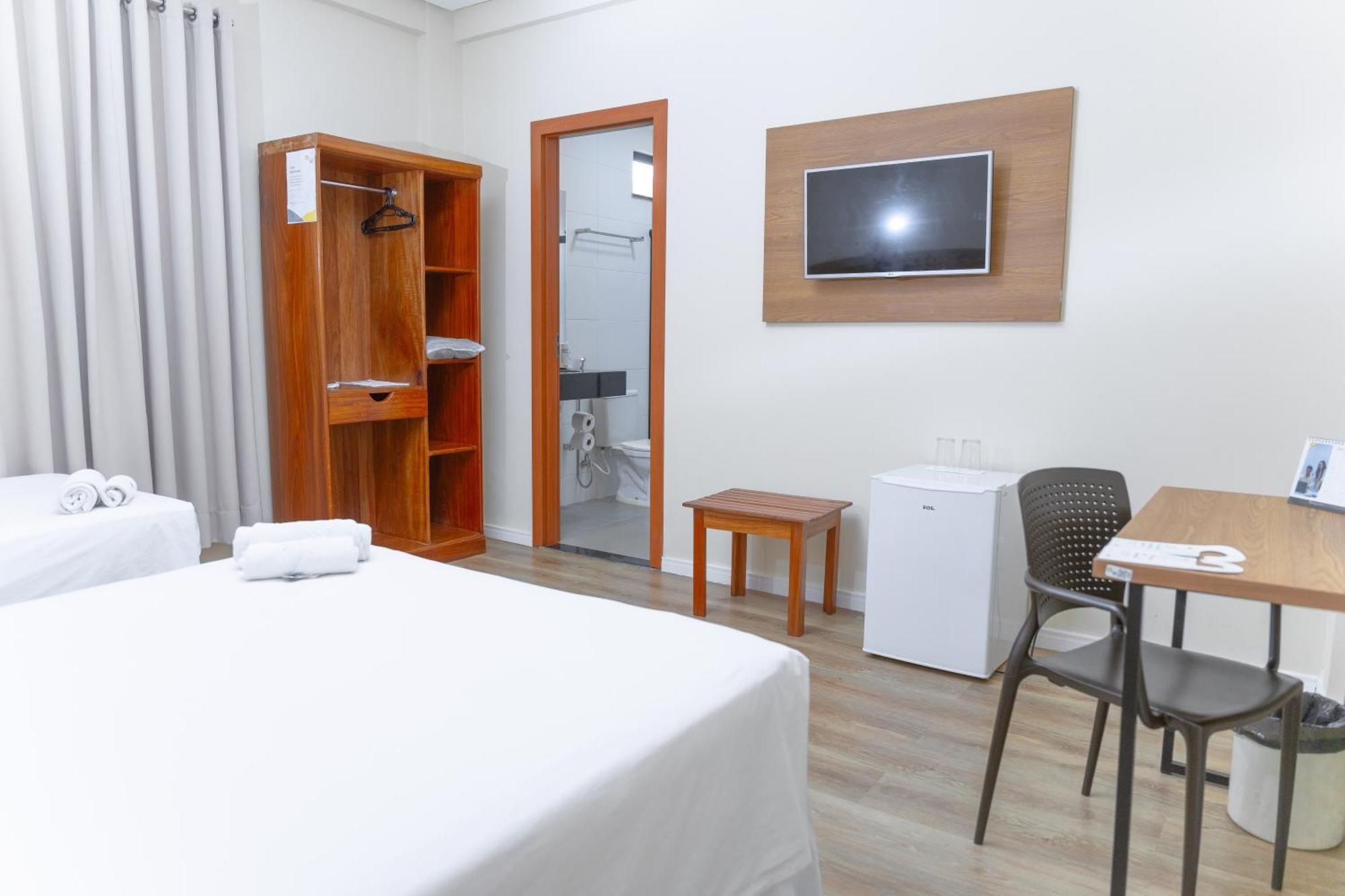 Hotel Equinocios Essential Баркарена Екстериор снимка